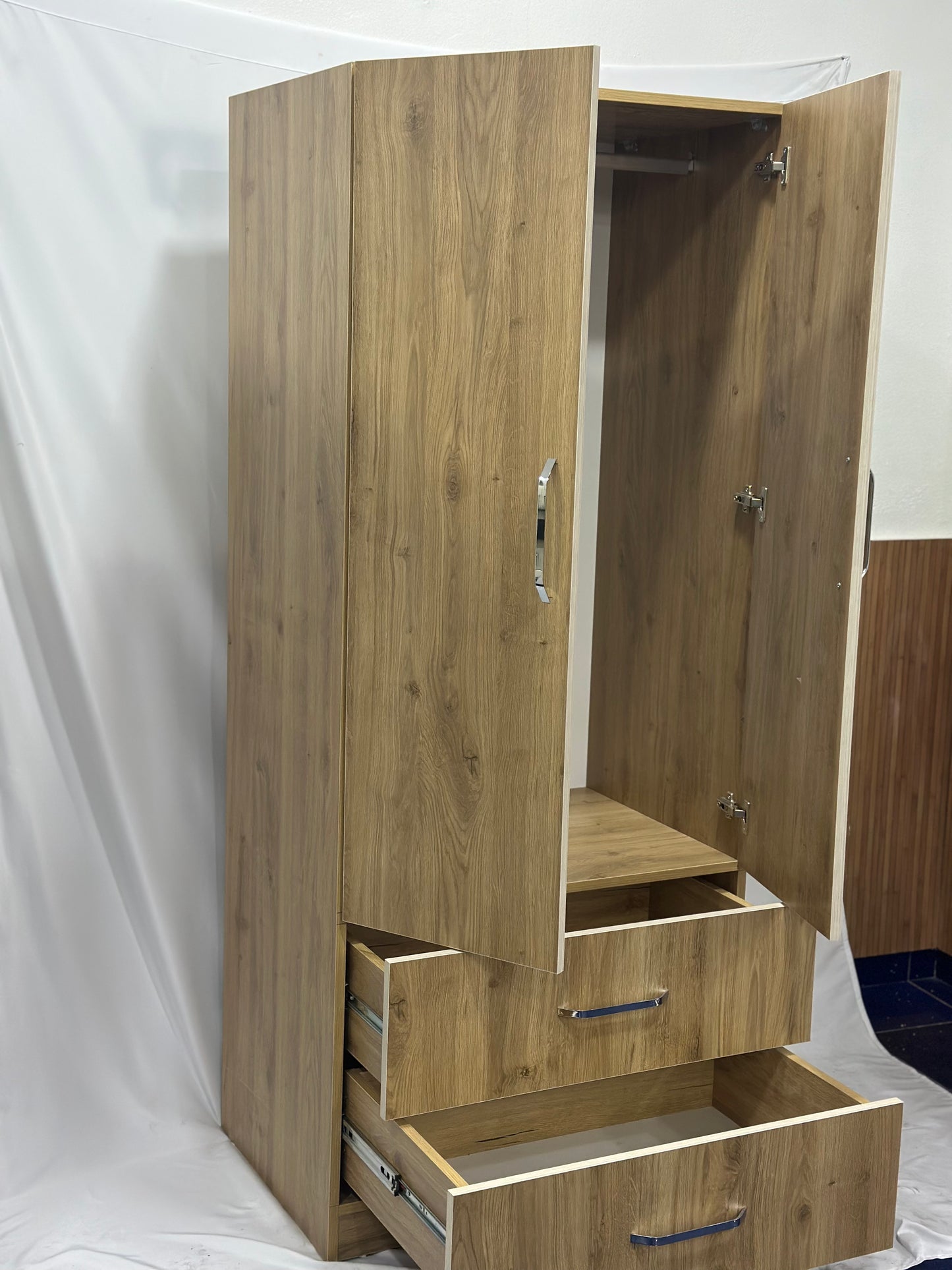 Frezya Kleiderschrank