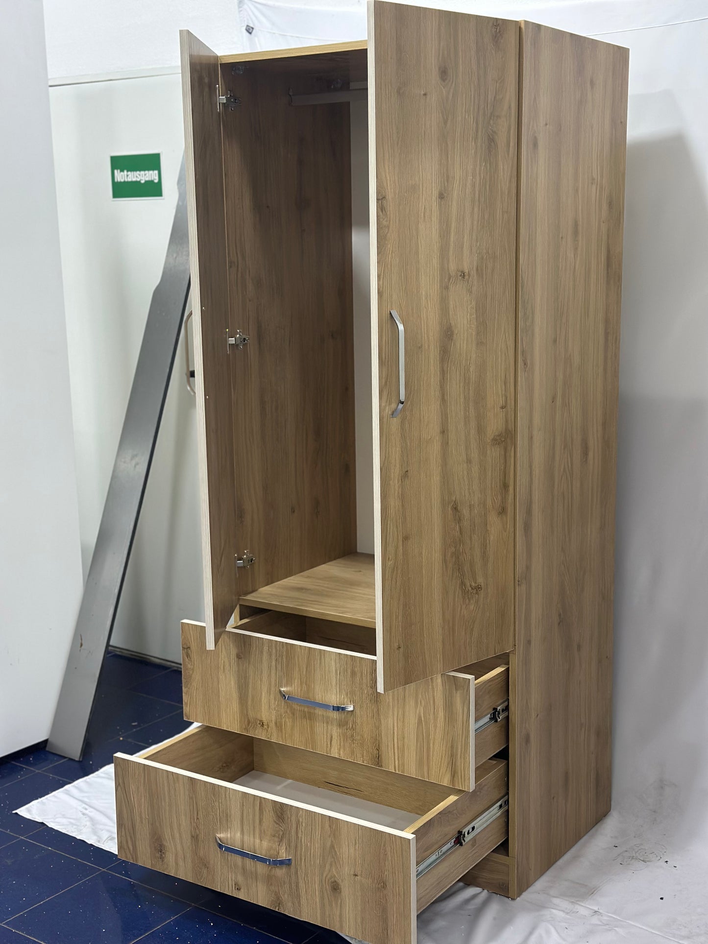 Frezya Kleiderschrank
